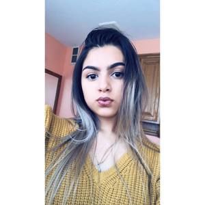 Meet your Posher, Esmeralda